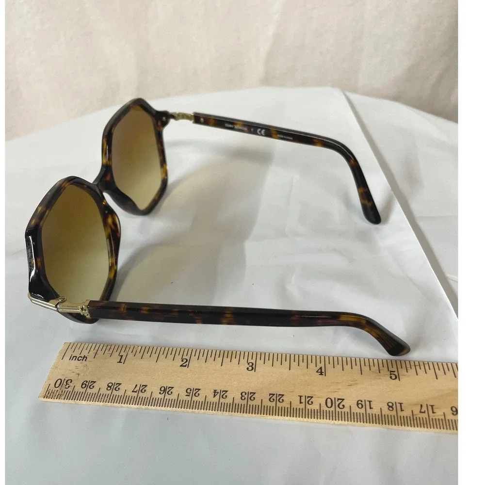 Tory Burch take shell